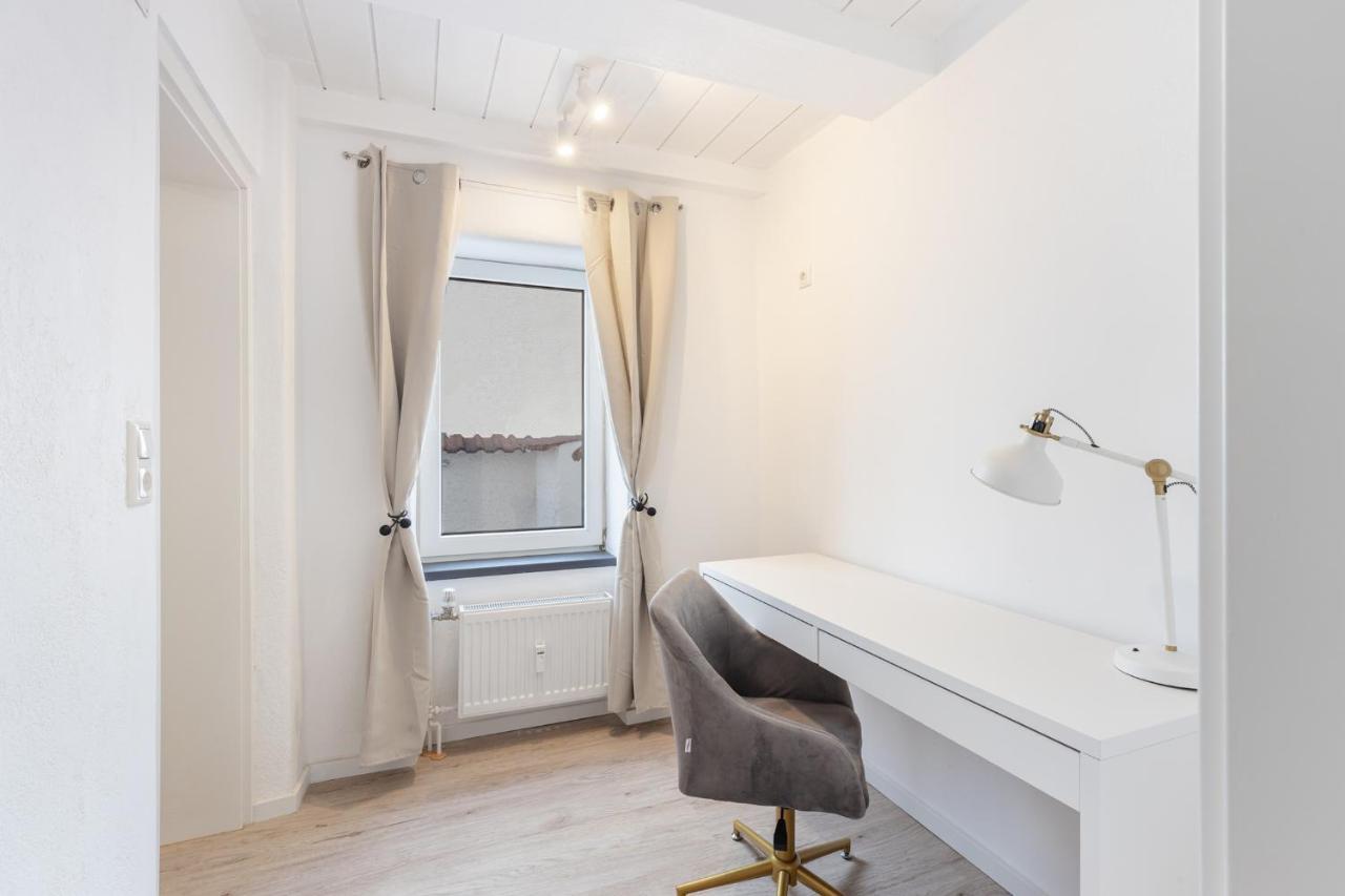 Terrace Apartment With 5 Rooms, Whirlpool And Bbq Augsburg Eksteriør billede